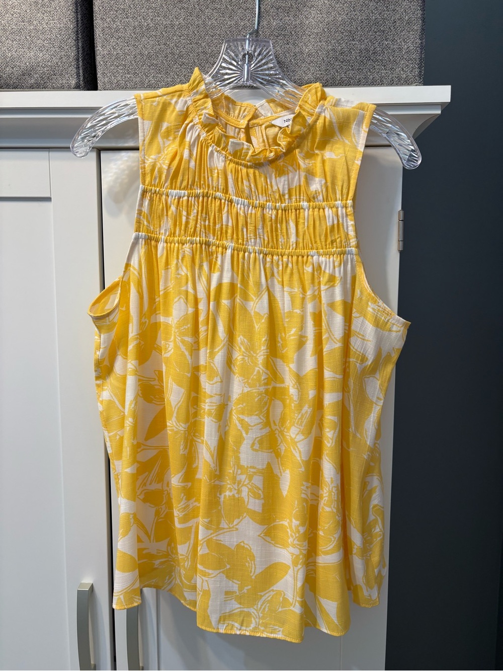 Nine West Yellow Floral Smocked Mock Neck Tank Top NWOT Size M NWOT Chic Cruise